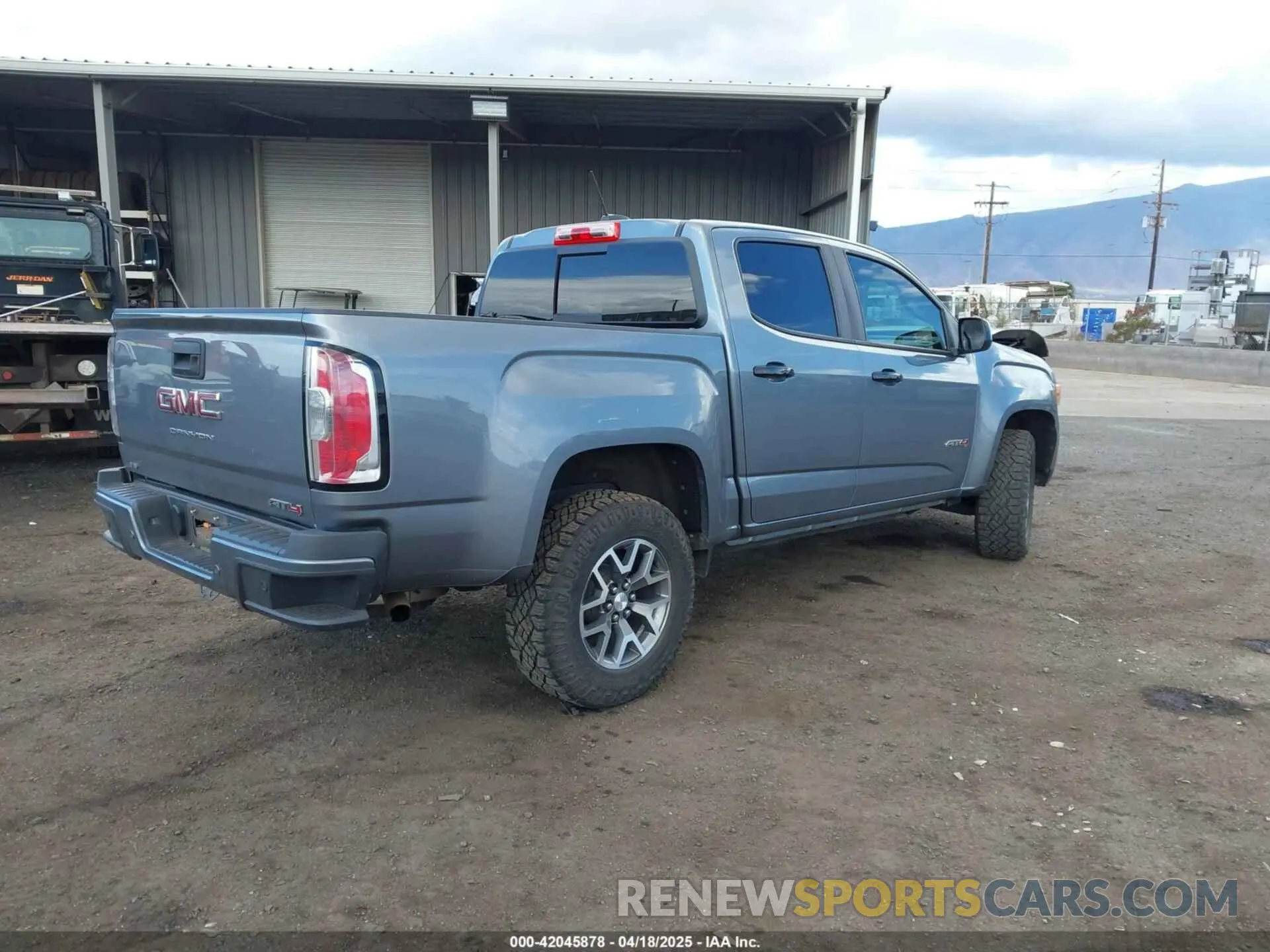 4 fotografías del automóvil dañado 1GTG6FEN8M1275345 GMC CANYON 2021