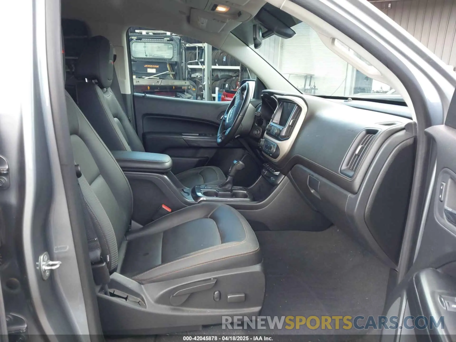 5 fotografías del automóvil dañado 1GTG6FEN8M1275345 GMC CANYON 2021