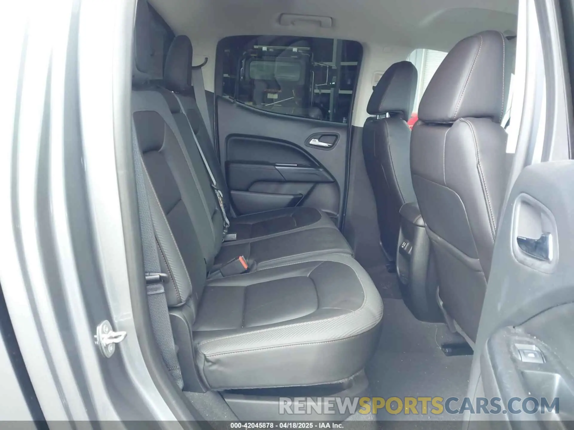 8 fotografías del automóvil dañado 1GTG6FEN8M1275345 GMC CANYON 2021
