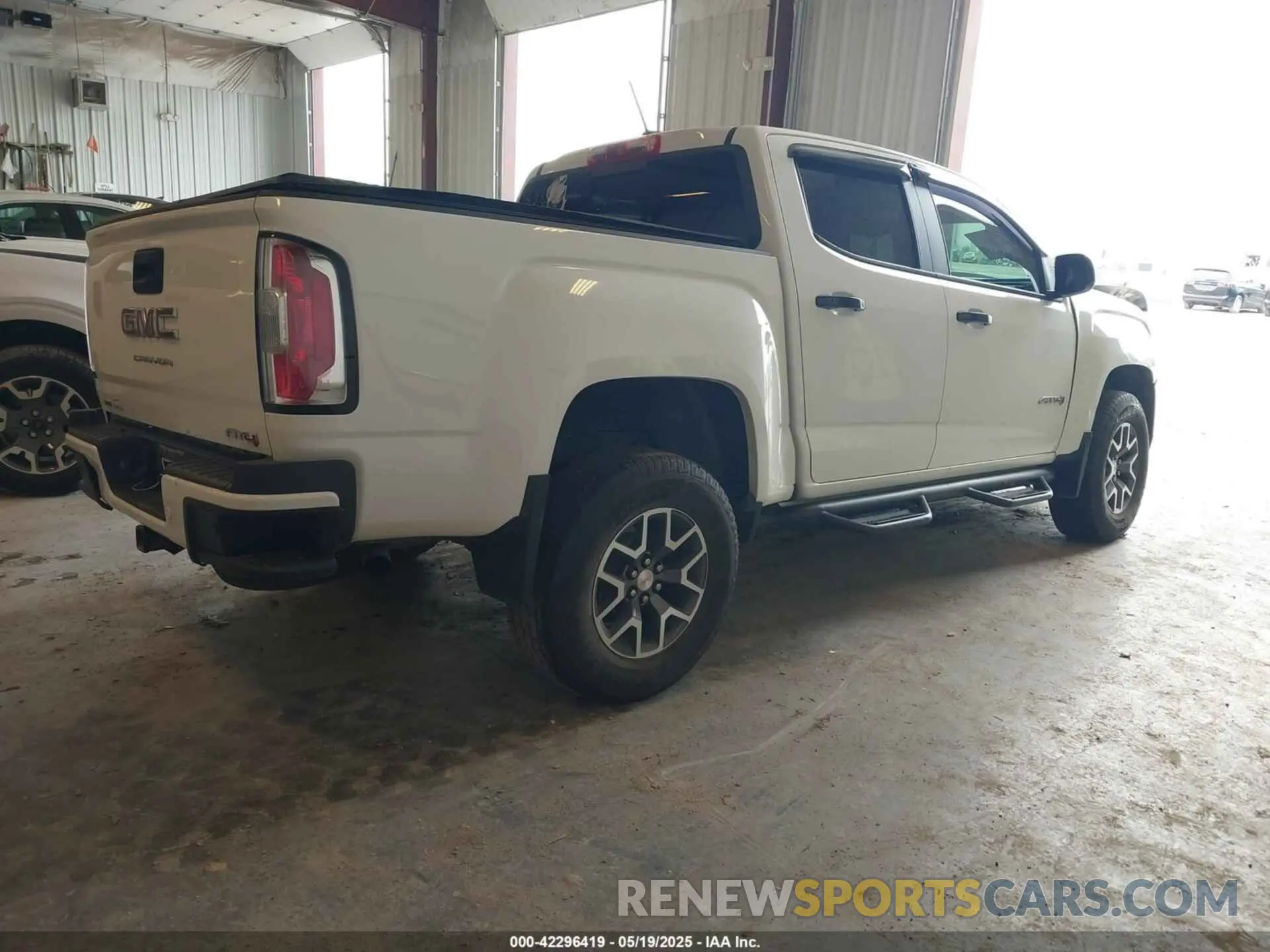 4 fotografías del automóvil dañado 1GTG6FEN9M1117712 GMC CANYON 2021