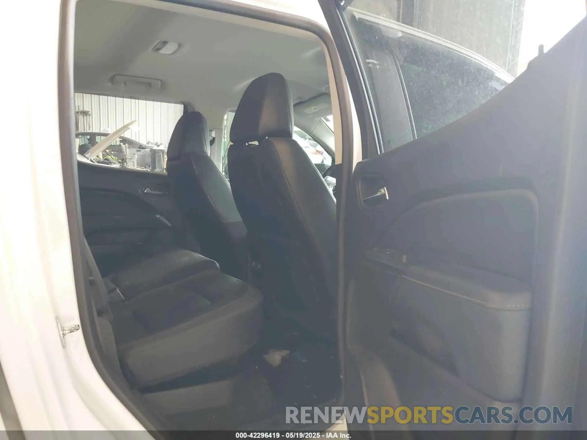 8 fotografías del automóvil dañado 1GTG6FEN9M1117712 GMC CANYON 2021
