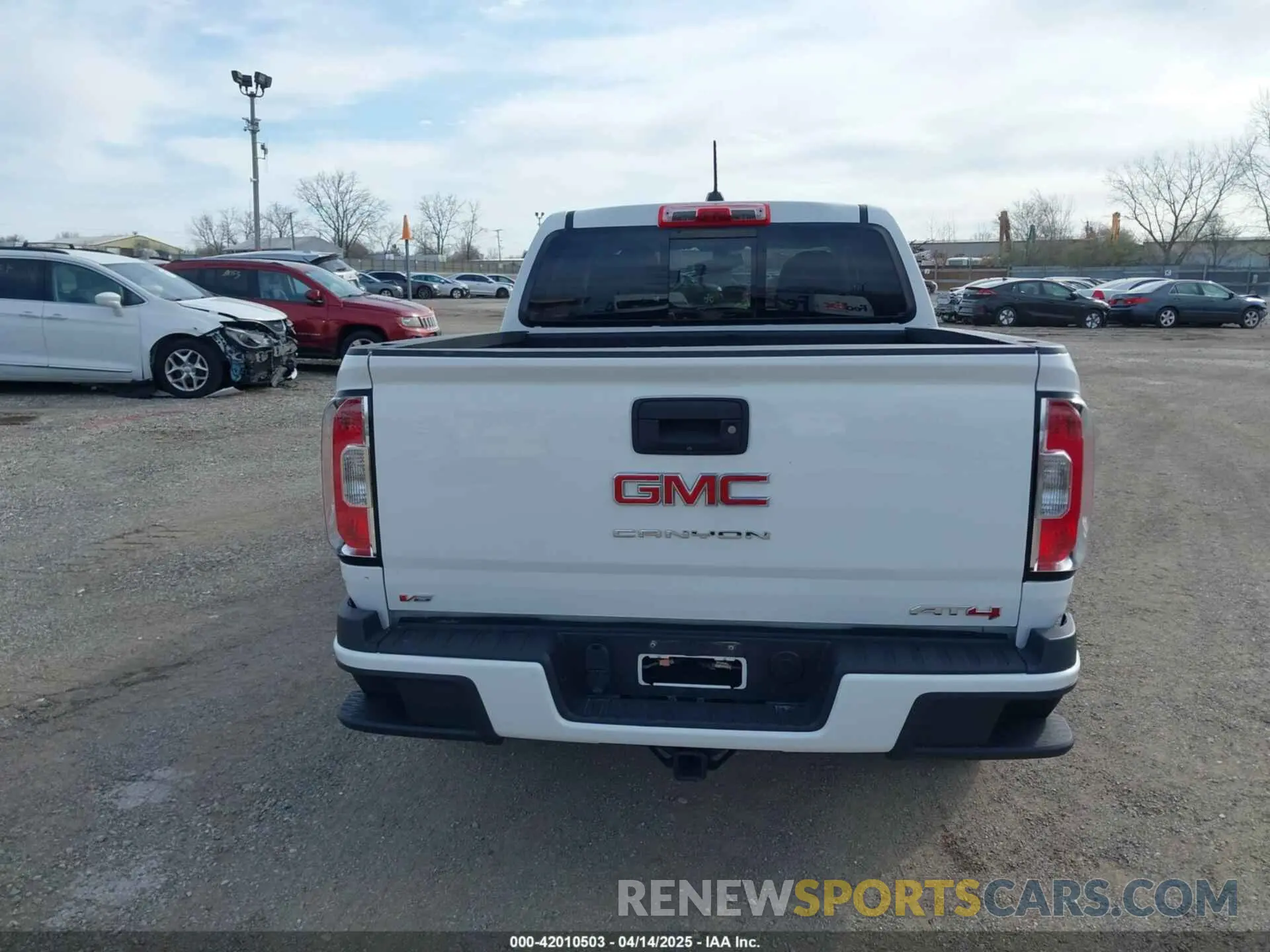 16 fotografías del automóvil dañado 1GTG6FEN9M1226610 GMC CANYON 2021