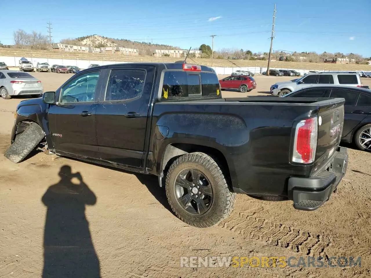 2 fotografías del automóvil dañado 1GTG6FEN9M1254293 GMC CANYON 2021