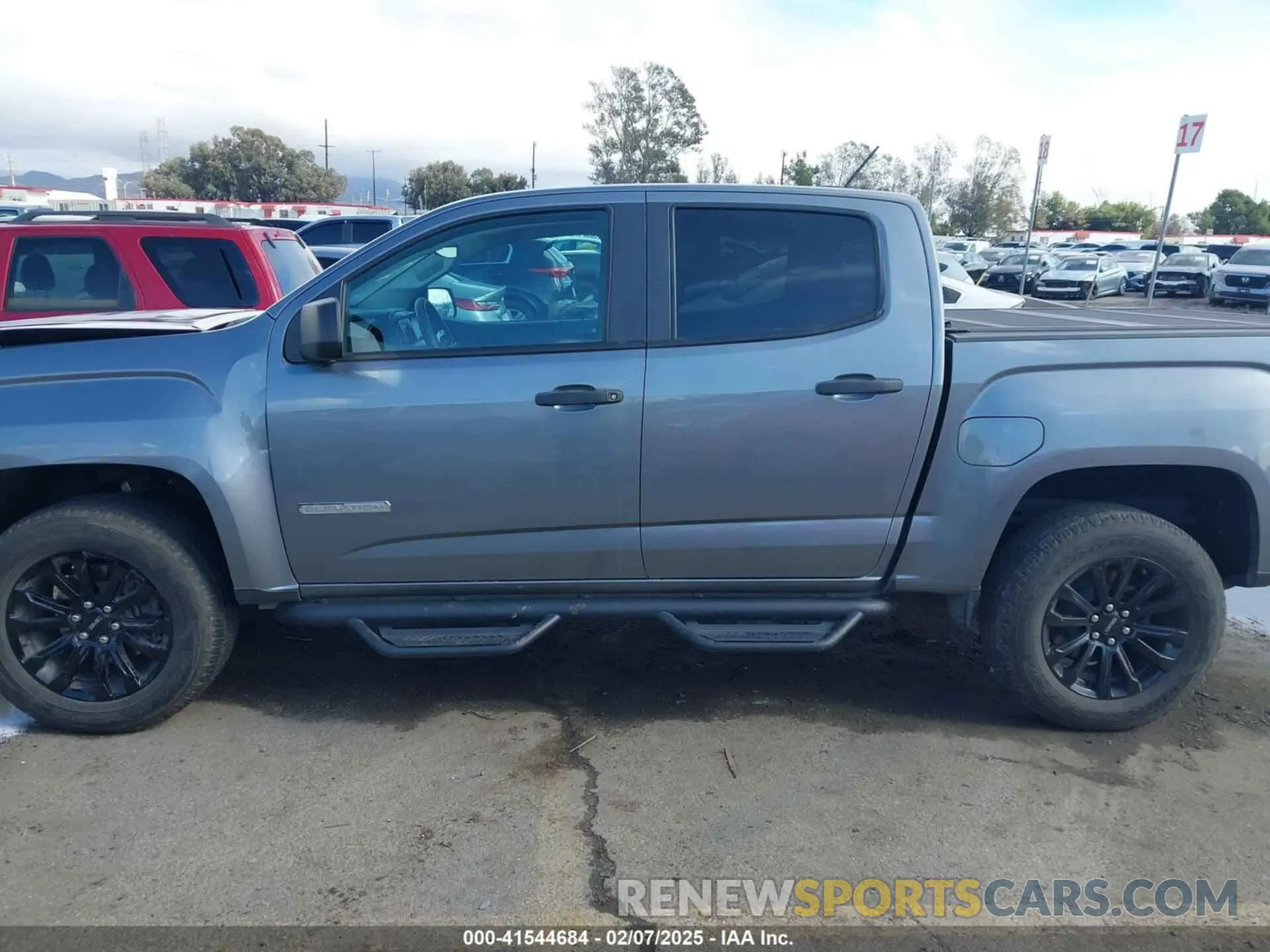 14 fotografías del automóvil dañado 1GTG5BEN3N1174324 GMC CANYON 2022