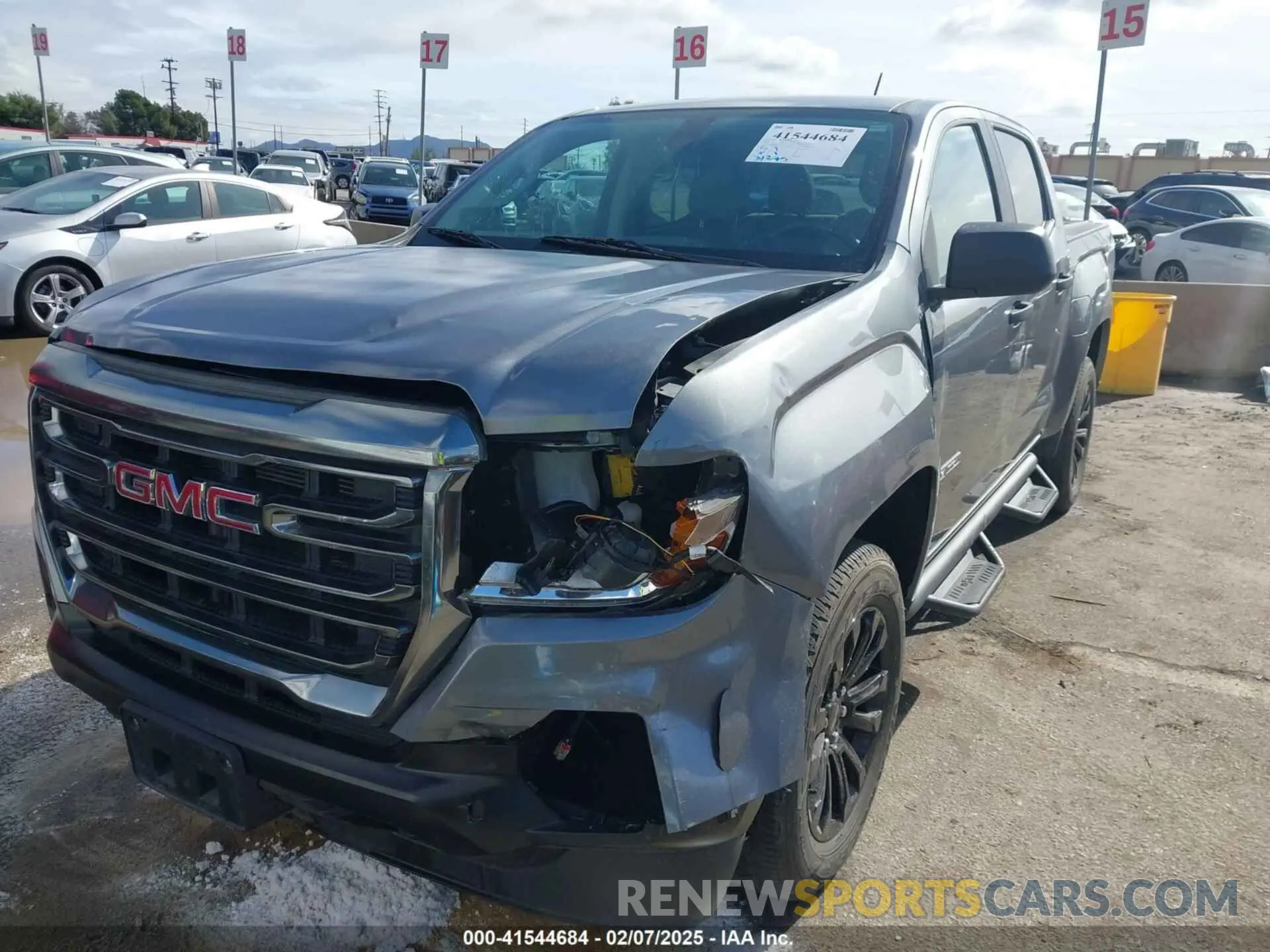2 fotografías del automóvil dañado 1GTG5BEN3N1174324 GMC CANYON 2022