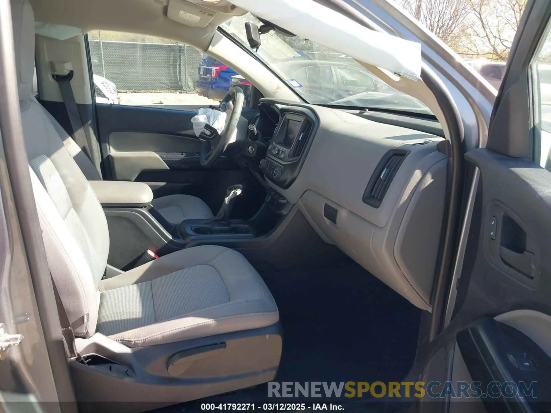 5 fotografías del automóvil dañado 1GTG5BEN5N1291869 GMC CANYON 2022