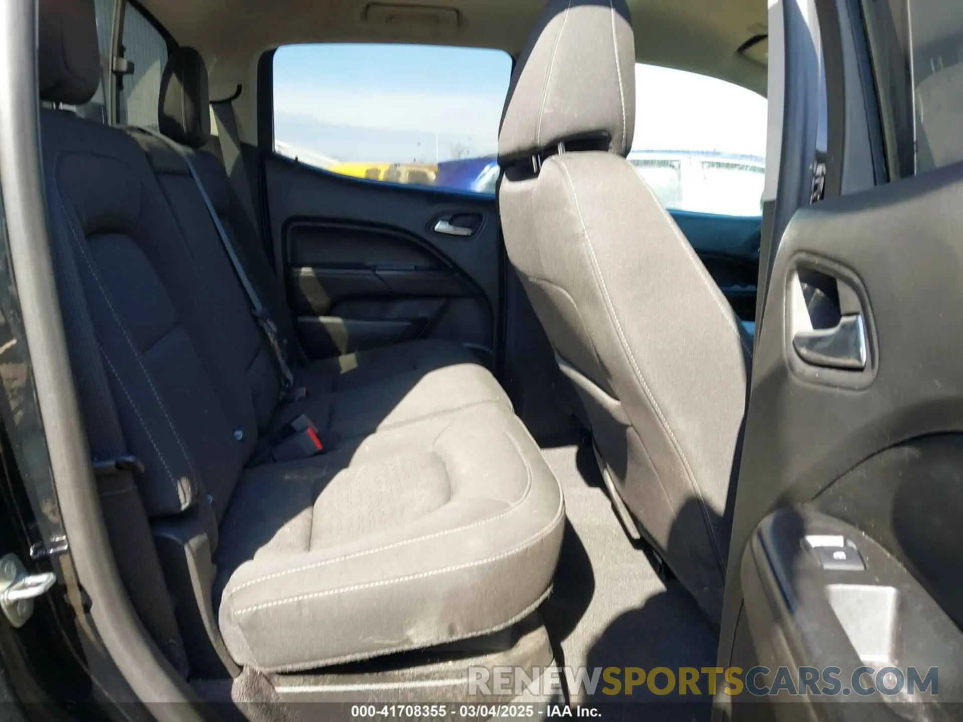 8 fotografías del automóvil dañado 1GTG5CEN5N1119458 GMC CANYON 2022
