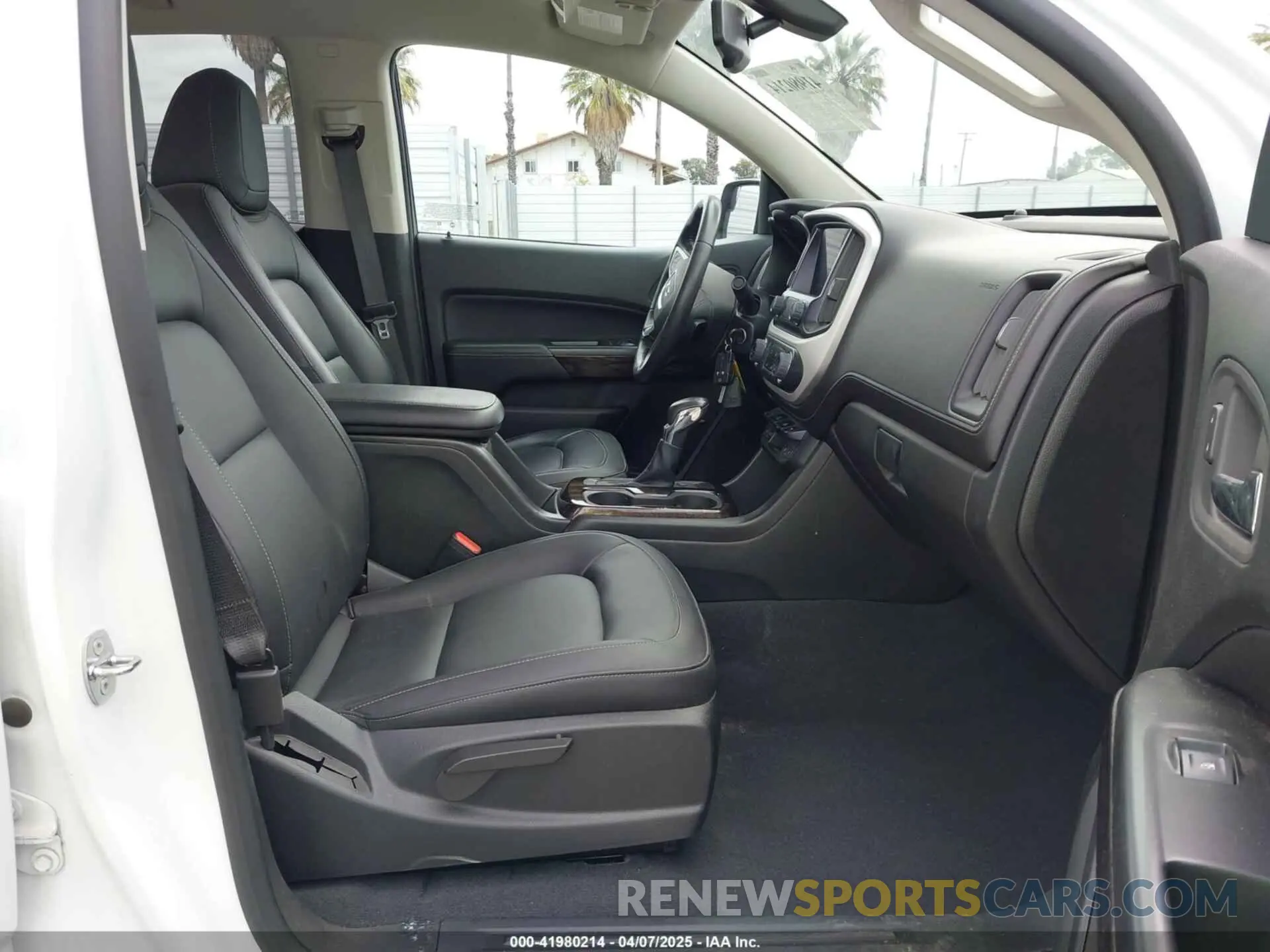 5 fotografías del automóvil dañado 1GTG5CEN6N1287500 GMC CANYON 2022
