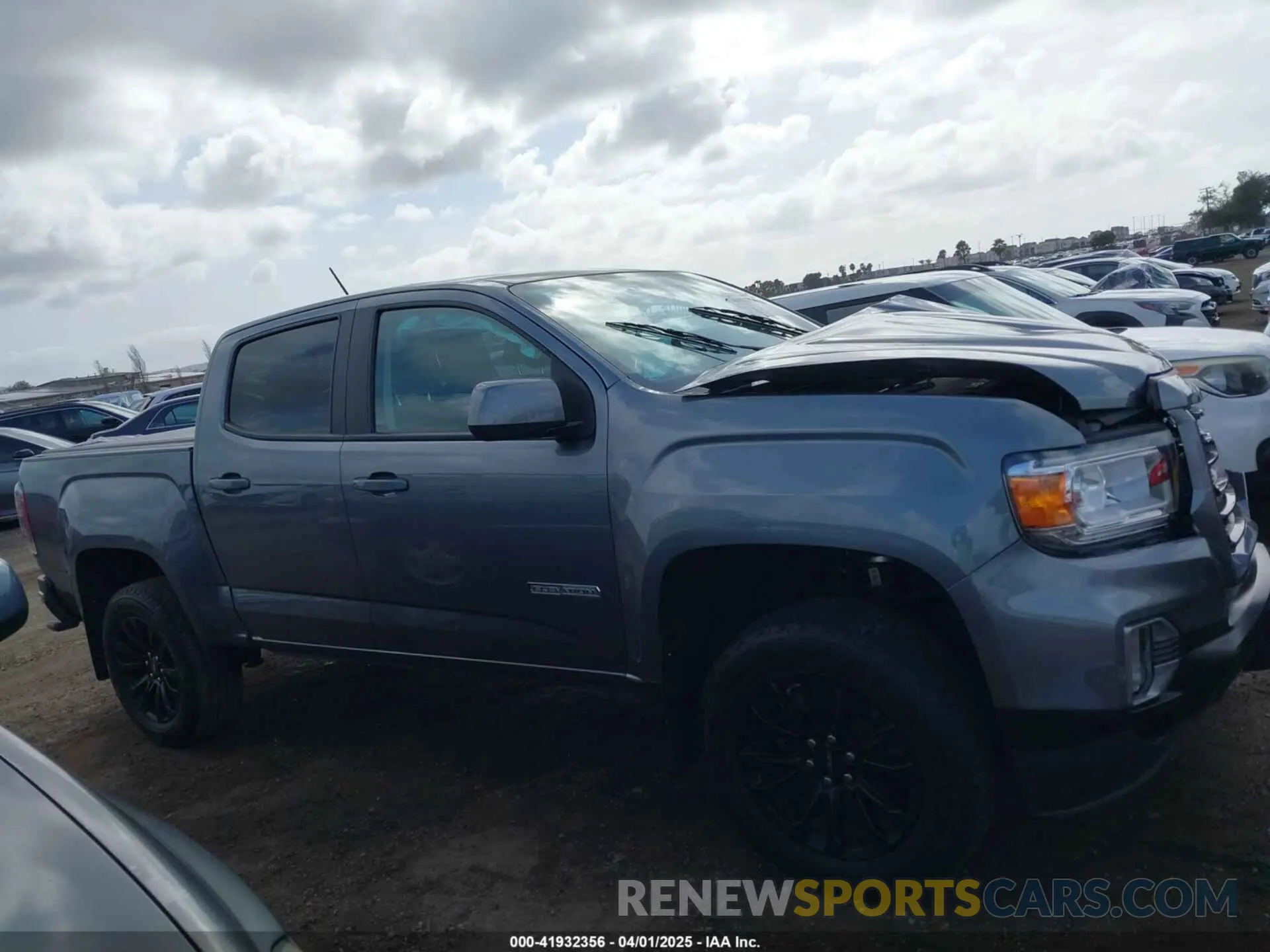 13 fotografías del automóvil dañado 1GTG5CEN8N1199841 GMC CANYON 2022