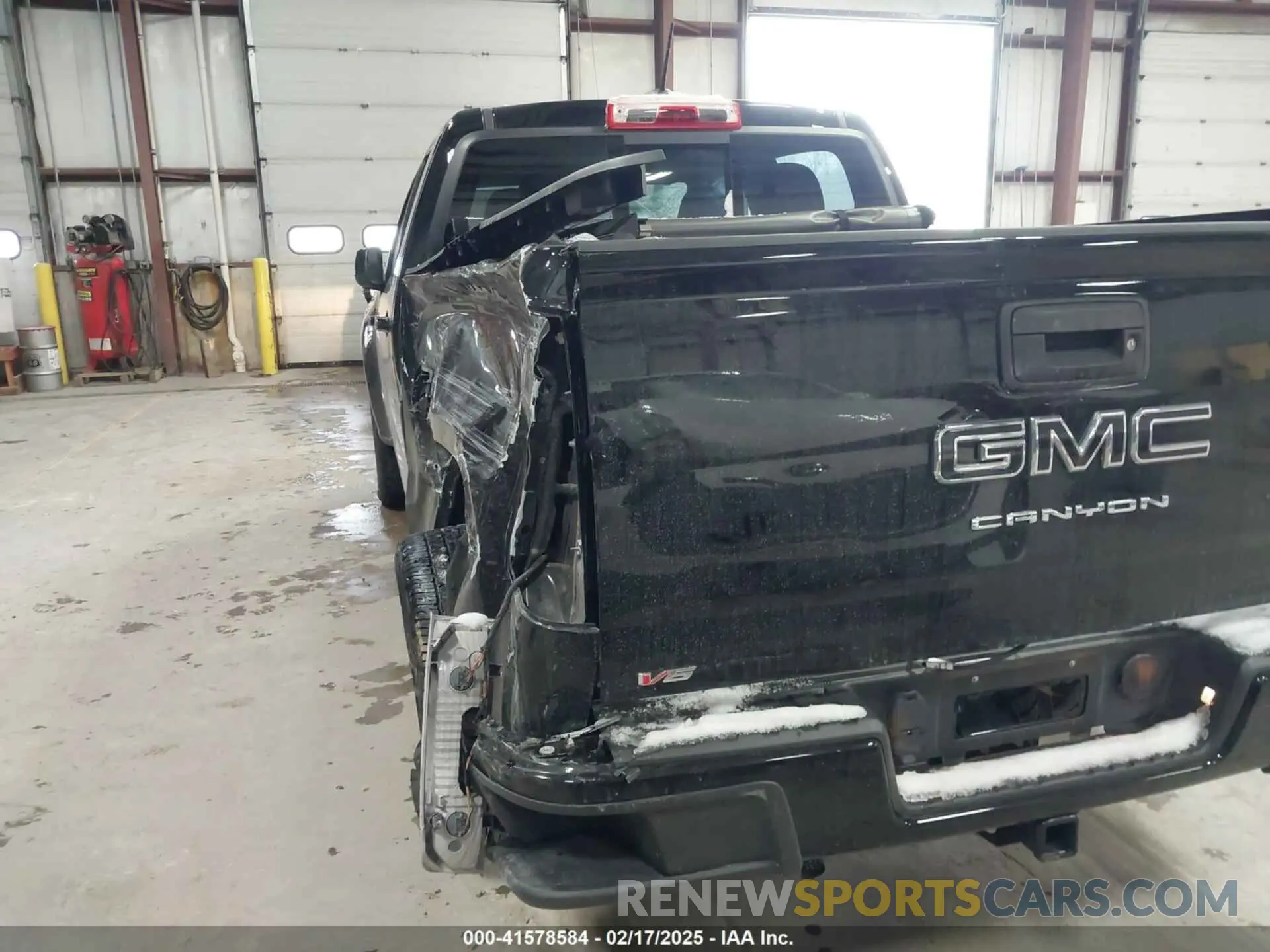 19 fotografías del automóvil dañado 1GTG6CEN6N1249763 GMC CANYON 2022