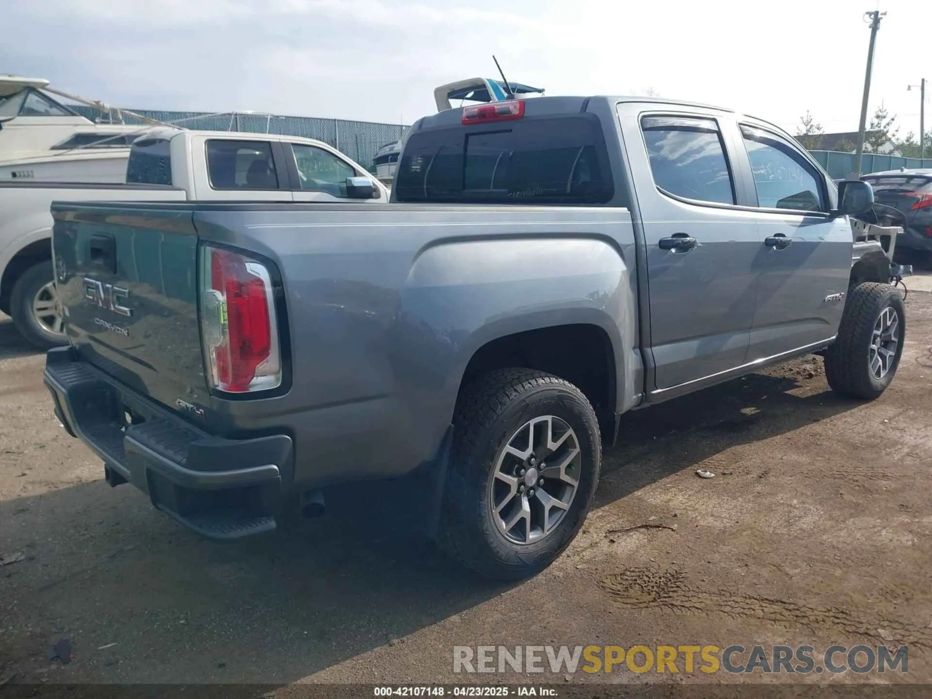 4 fotografías del automóvil dañado 1GTG6FEN2N1101756 GMC CANYON 2022
