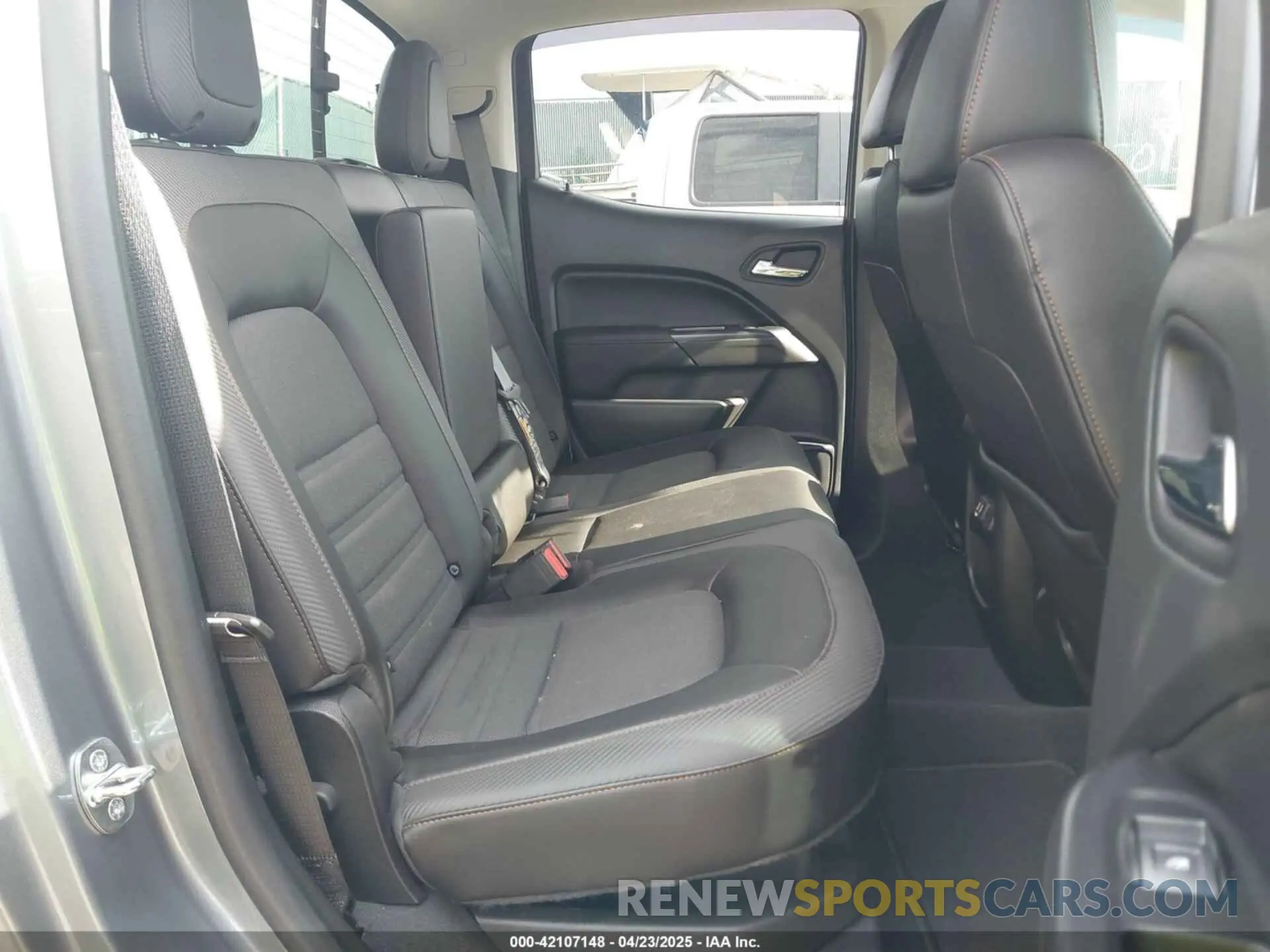8 fotografías del automóvil dañado 1GTG6FEN2N1101756 GMC CANYON 2022