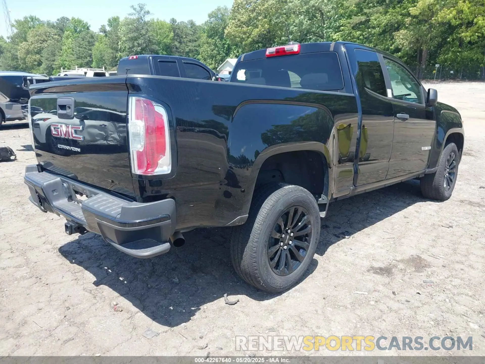 4 fotografías del automóvil dañado 1GTH5BEN1N1140855 GMC CANYON 2022