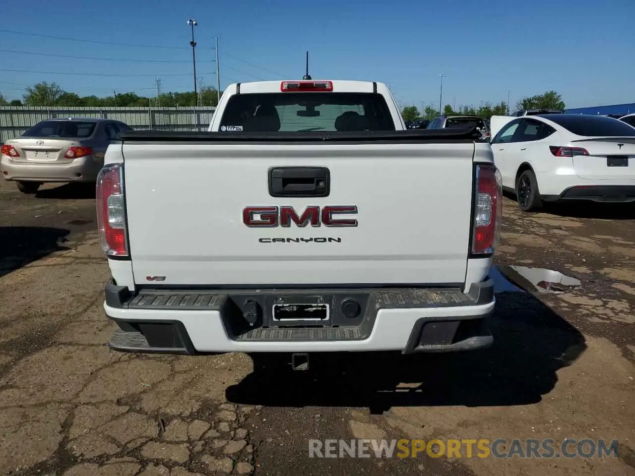 6 fotografías del automóvil dañado 1GTH6BENXN1295708 GMC CANYON 2022