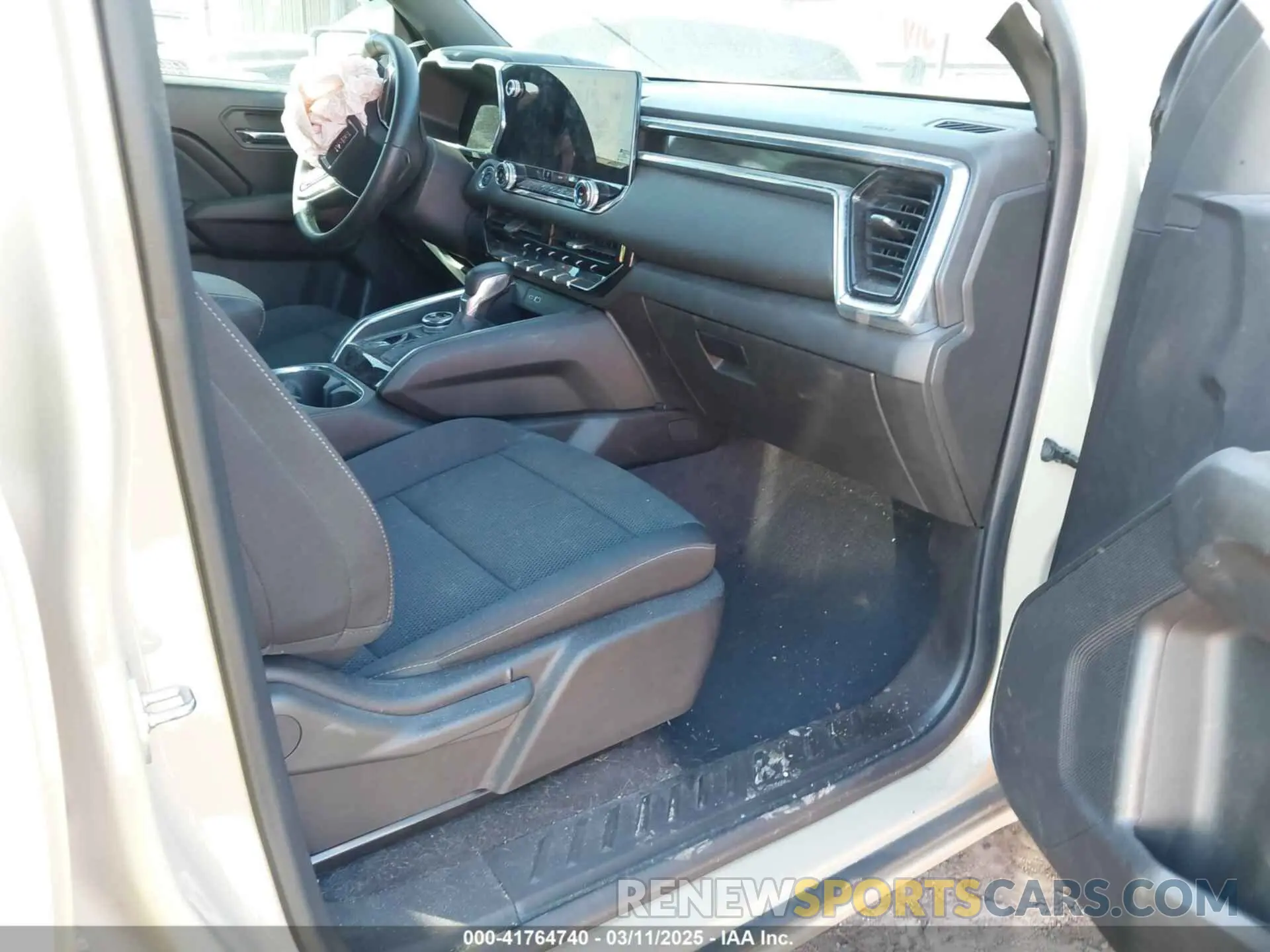 5 fotografías del automóvil dañado 1GTP6BEK5P1263088 GMC CANYON 2023
