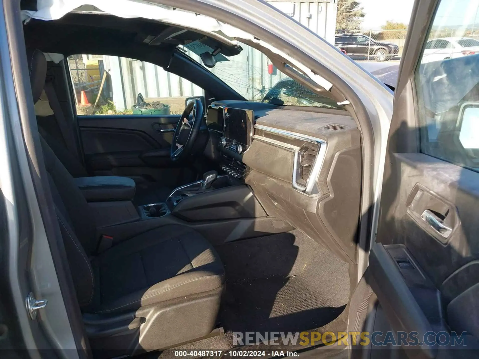 5 fotografías del automóvil dañado 1GTP5BEK0R1129742 GMC CANYON 2024
