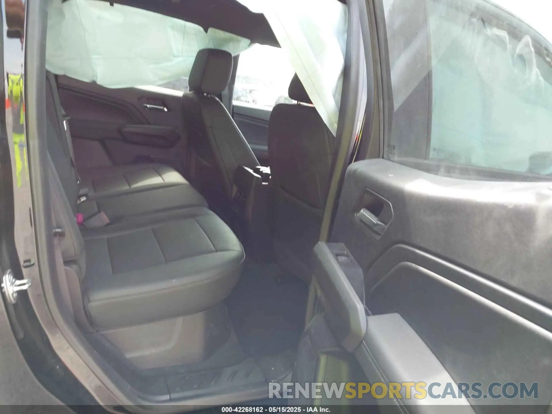8 fotografías del automóvil dañado 1GTP5BEK6R1186012 GMC CANYON 2024