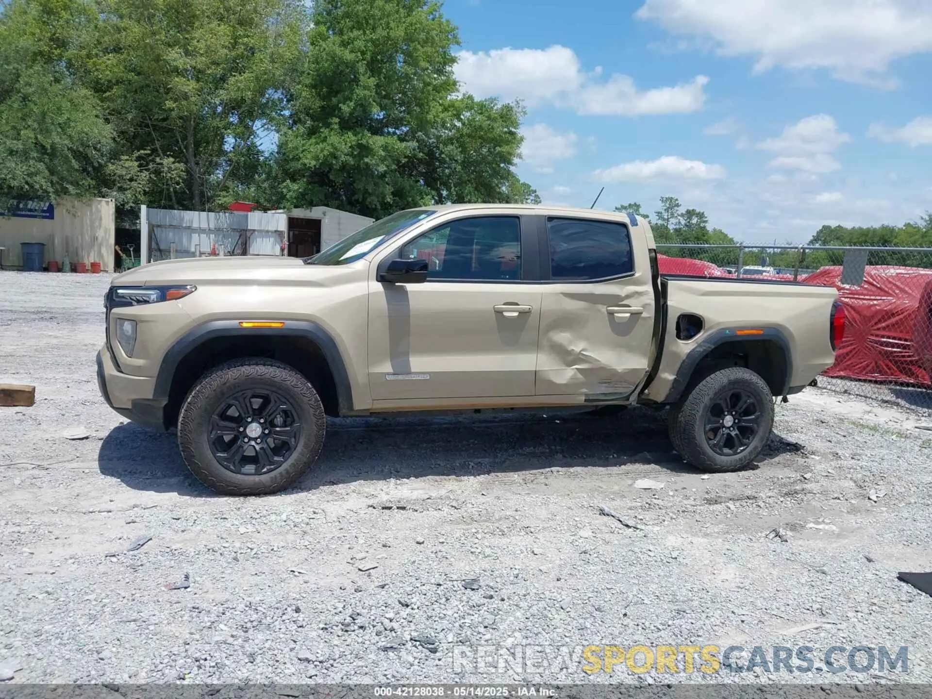 15 fotografías del automóvil dañado 1GTP5BEK8R1200458 GMC CANYON 2024