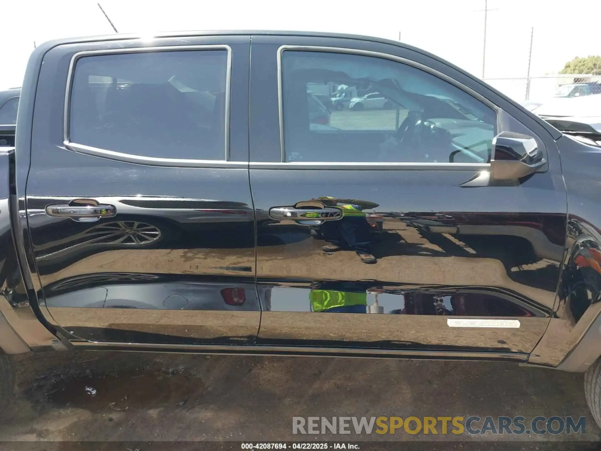 12 fotografías del automóvil dañado 1GTP5BEK9R1272236 GMC CANYON 2024