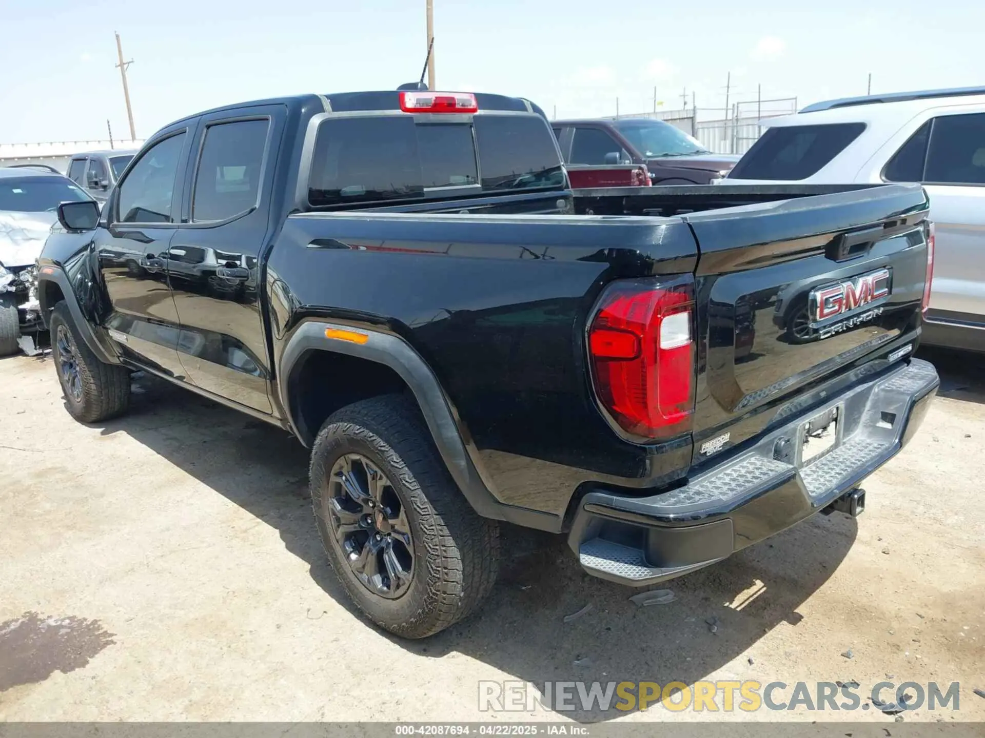 3 fotografías del automóvil dañado 1GTP5BEK9R1272236 GMC CANYON 2024