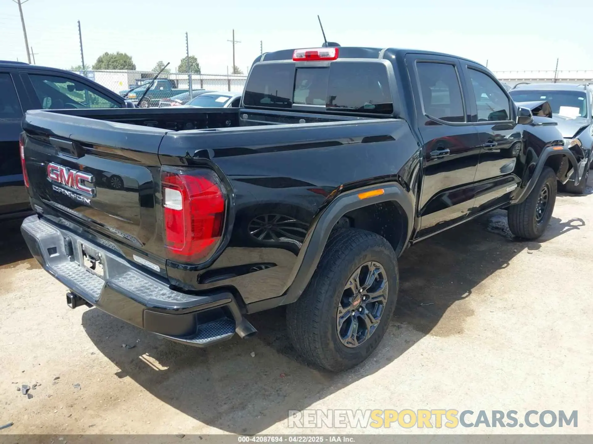 4 fotografías del automóvil dañado 1GTP5BEK9R1272236 GMC CANYON 2024