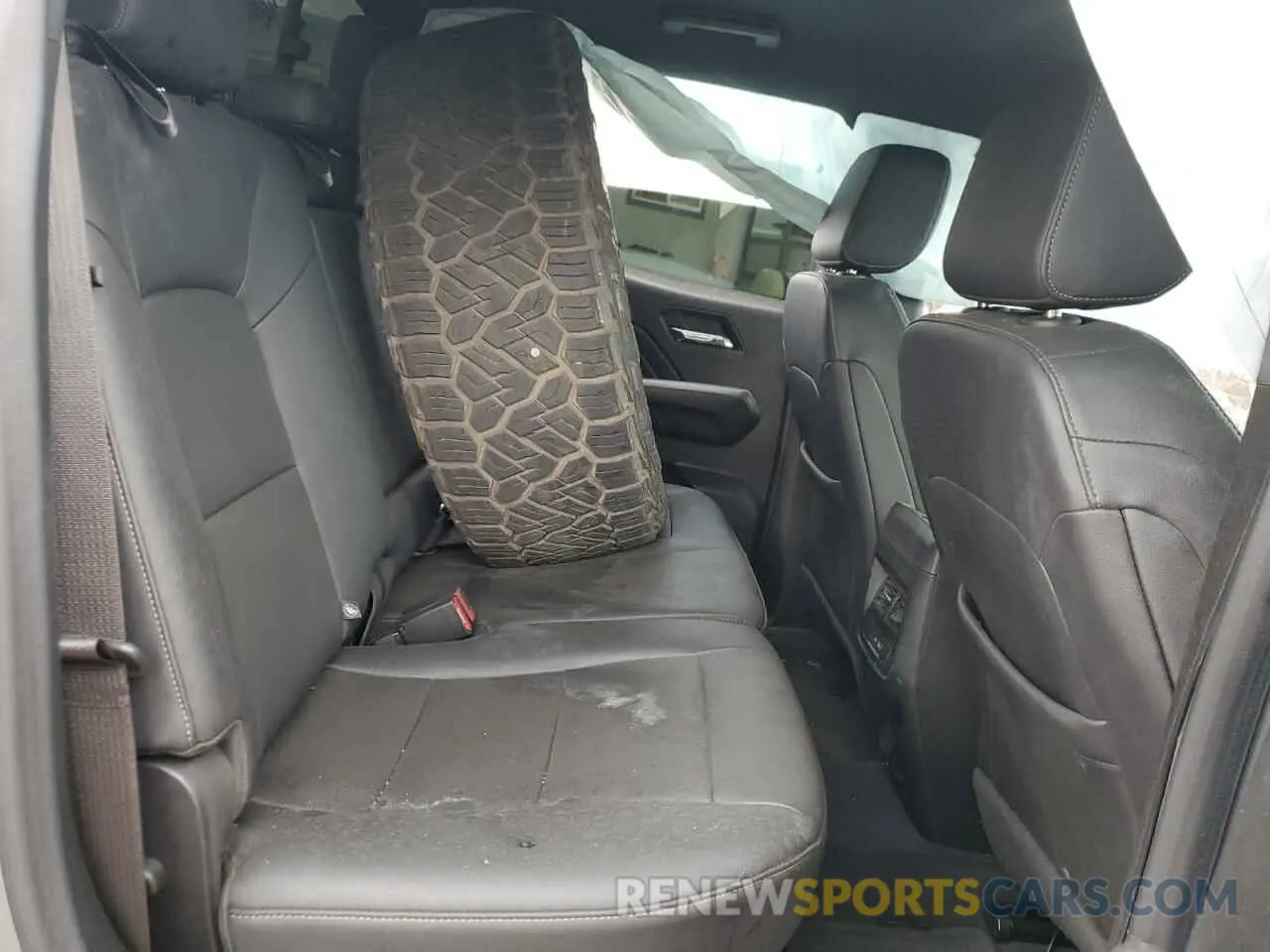 10 fotografías del automóvil dañado 1GTP6BEK2R1153778 GMC CANYON 2024
