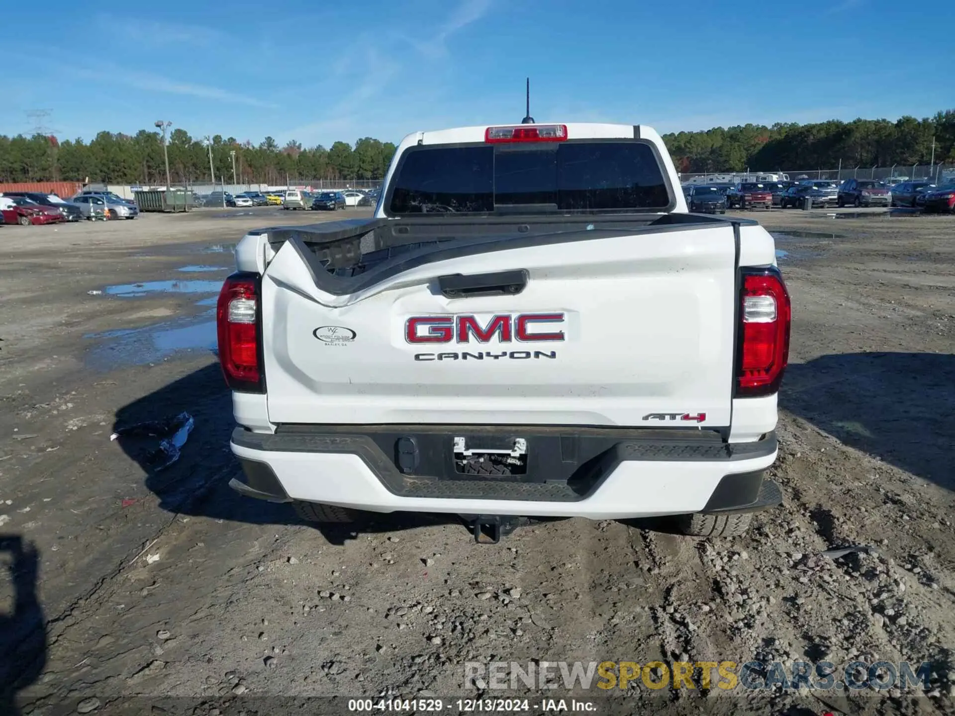 16 fotografías del automóvil dañado 1GTP6DEK6R1236187 GMC CANYON 2024