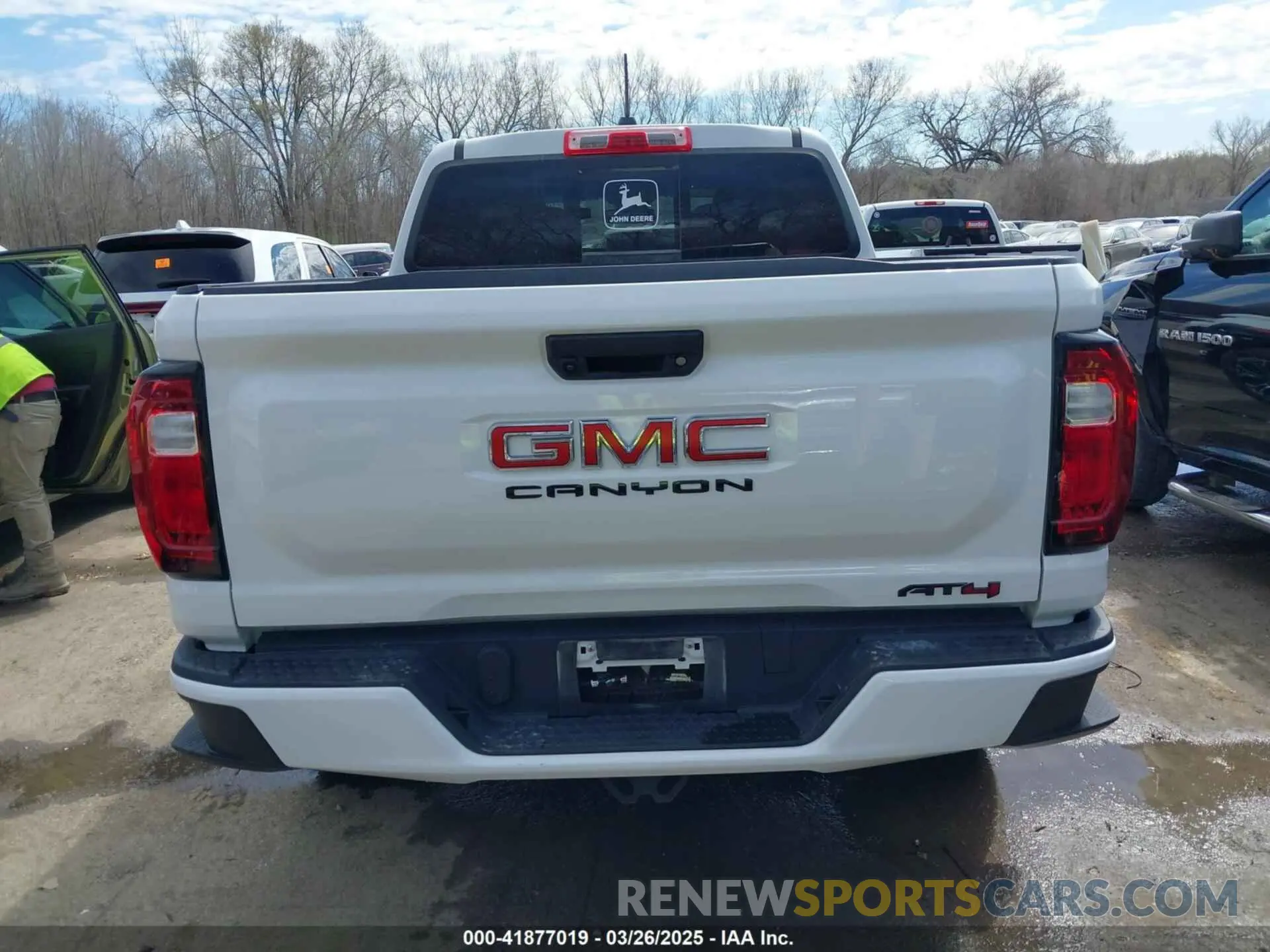 16 fotografías del automóvil dañado 1GTP6DEK7R1128130 GMC CANYON 2024