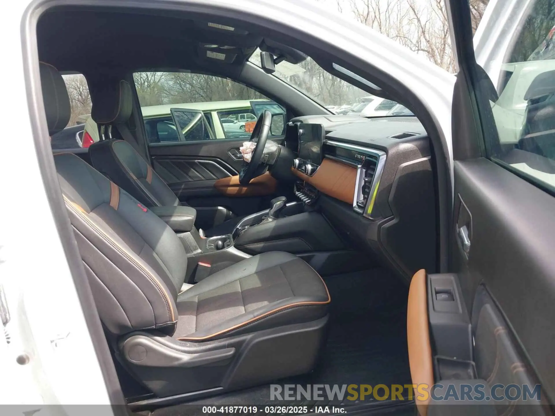 5 fotografías del automóvil dañado 1GTP6DEK7R1128130 GMC CANYON 2024