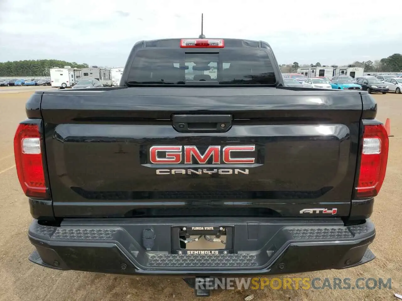 6 fotografías del automóvil dañado 1GTP6DEK9R1115363 GMC CANYON 2024