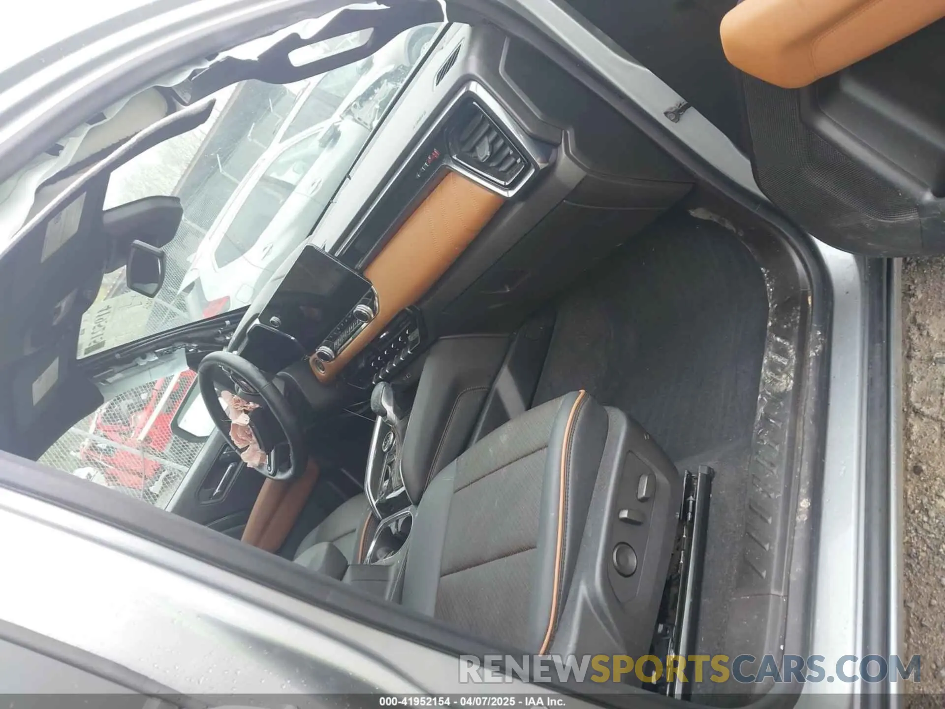 5 fotografías del automóvil dañado 1GTP6DEKXR1143138 GMC CANYON 2024
