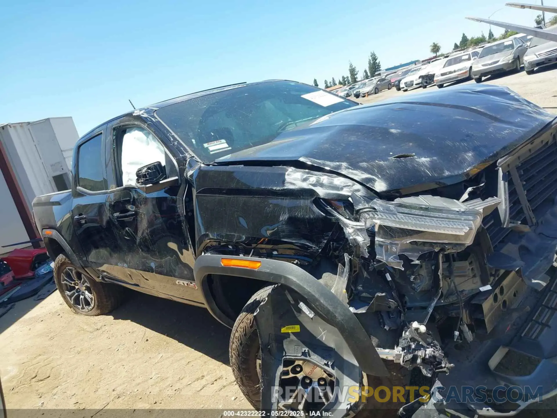 13 fotografías del automóvil dañado 1GTP6DEKXR1155905 GMC CANYON 2024