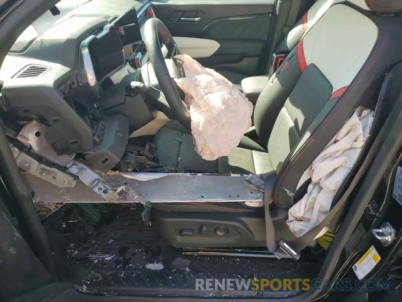 7 fotografías del automóvil dañado 1GTP6EEK7R1133432 GMC CANYON 2024
