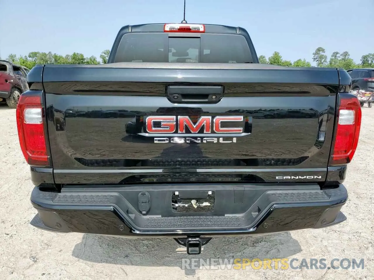 6 fotografías del automóvil dañado 1GTP6FEK8R1133039 GMC CANYON 2024