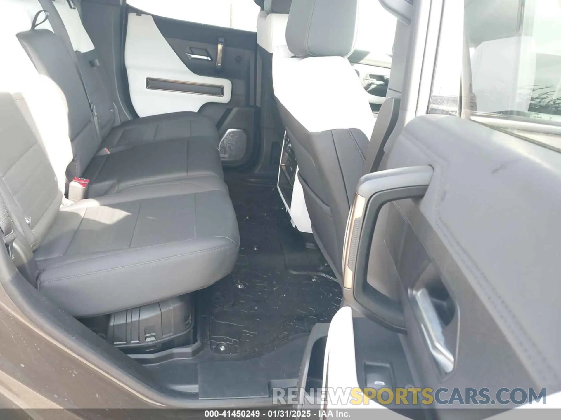 8 fotografías del automóvil dañado 1GT10BDD2RU106369 GMC HUMMER EV PICKUP 2024
