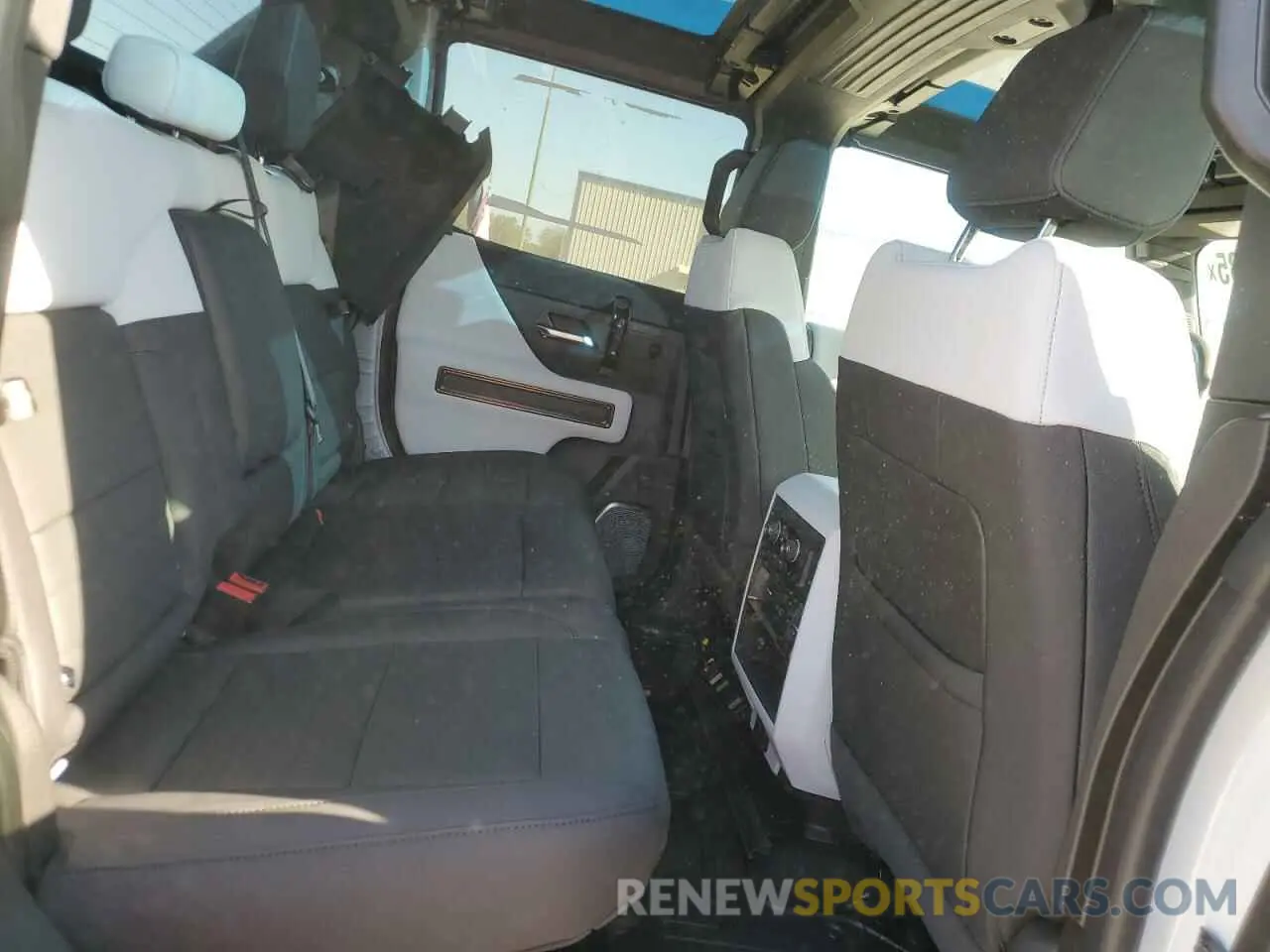 10 fotografías del automóvil dañado 1GT10DDB1SU103382 GMC HUMMER PIC 2025