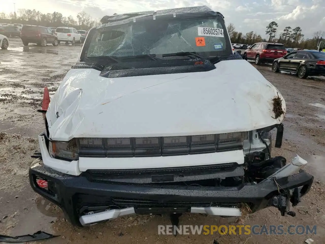 5 fotografías del automóvil dañado 1GKB0NDE5RU104280 GMC HUMMER SUV 2024