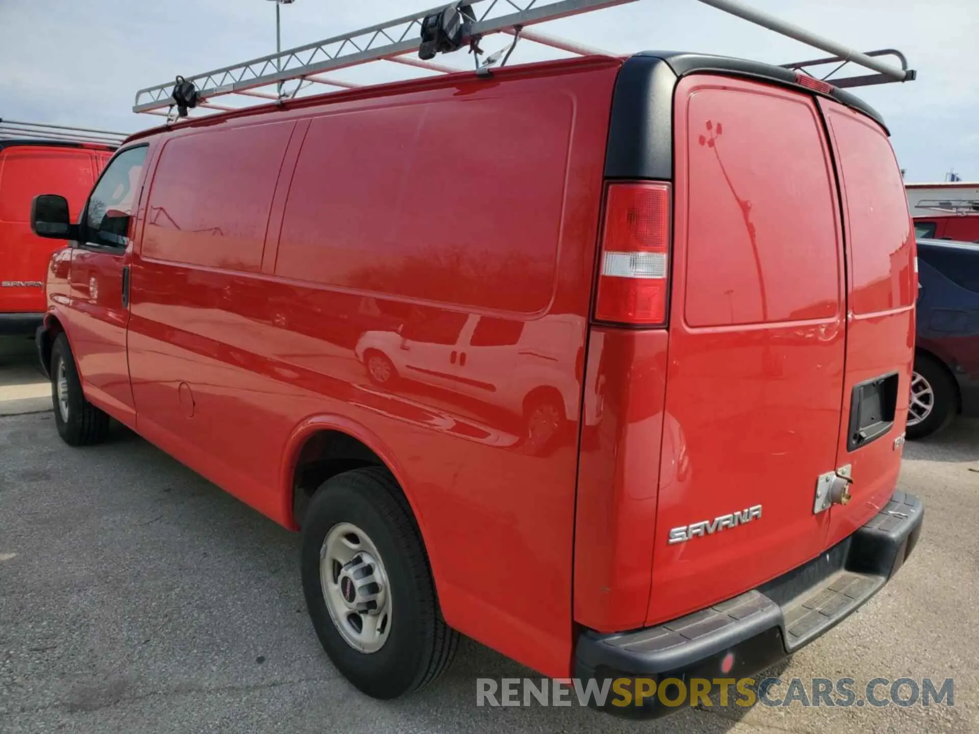 10 fotografías del automóvil dañado 1GTZ7GFP8K1336184 GMC SAVANA 2019