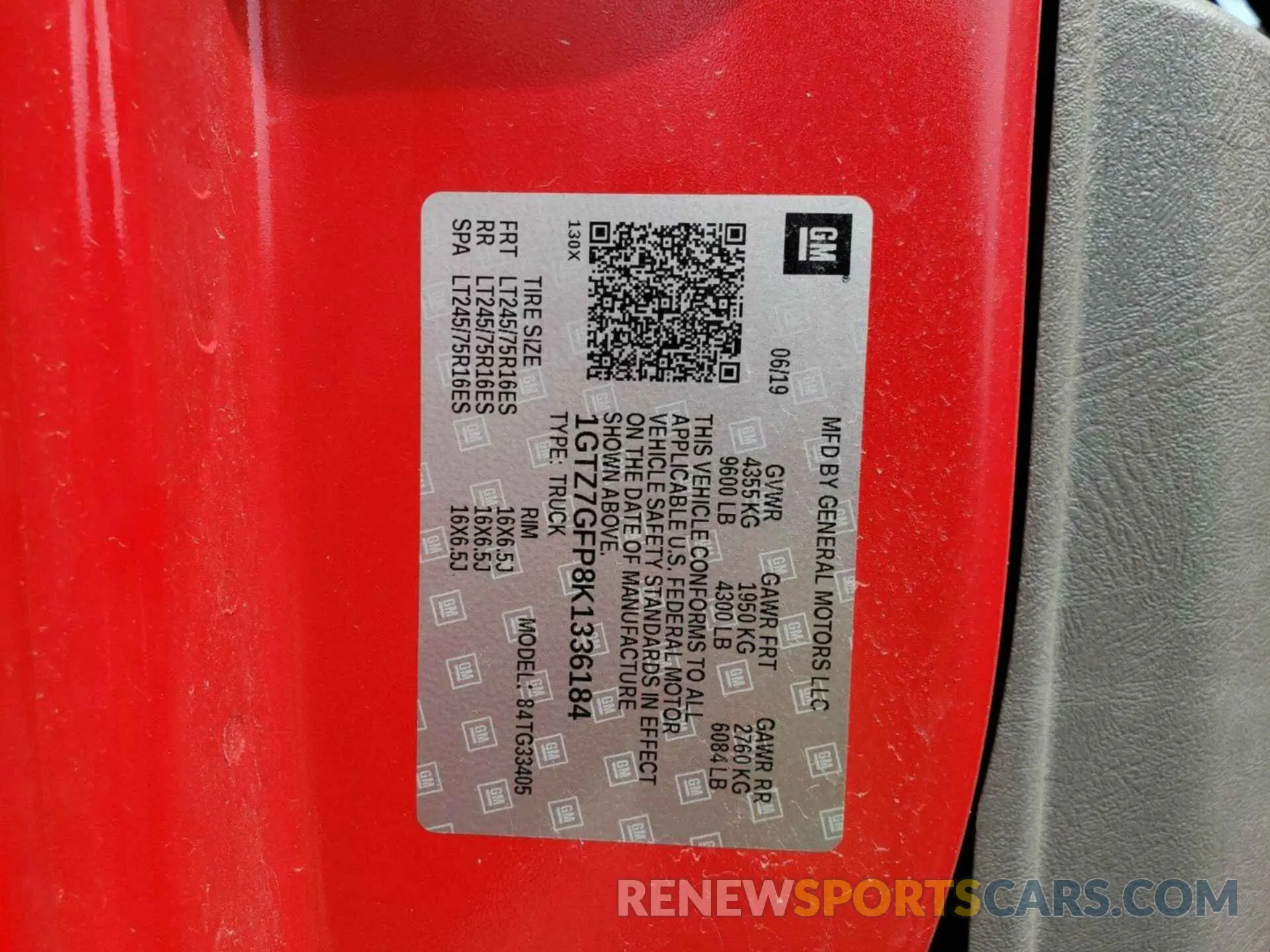 29 fotografías del automóvil dañado 1GTZ7GFP8K1336184 GMC SAVANA 2019