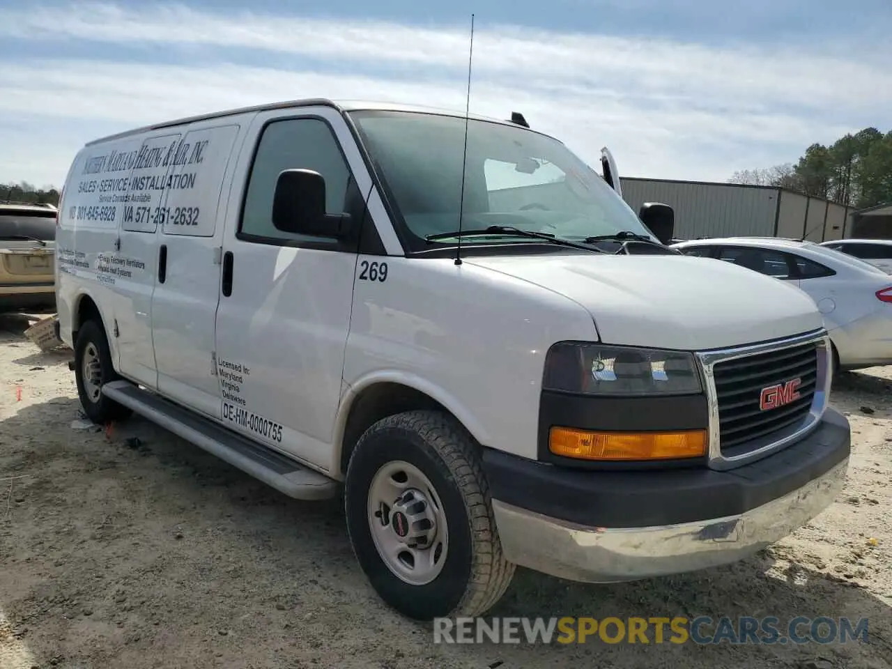 4 fotografías del automóvil dañado 1GTW7AFG0L1247517 GMC SAVANA 2020