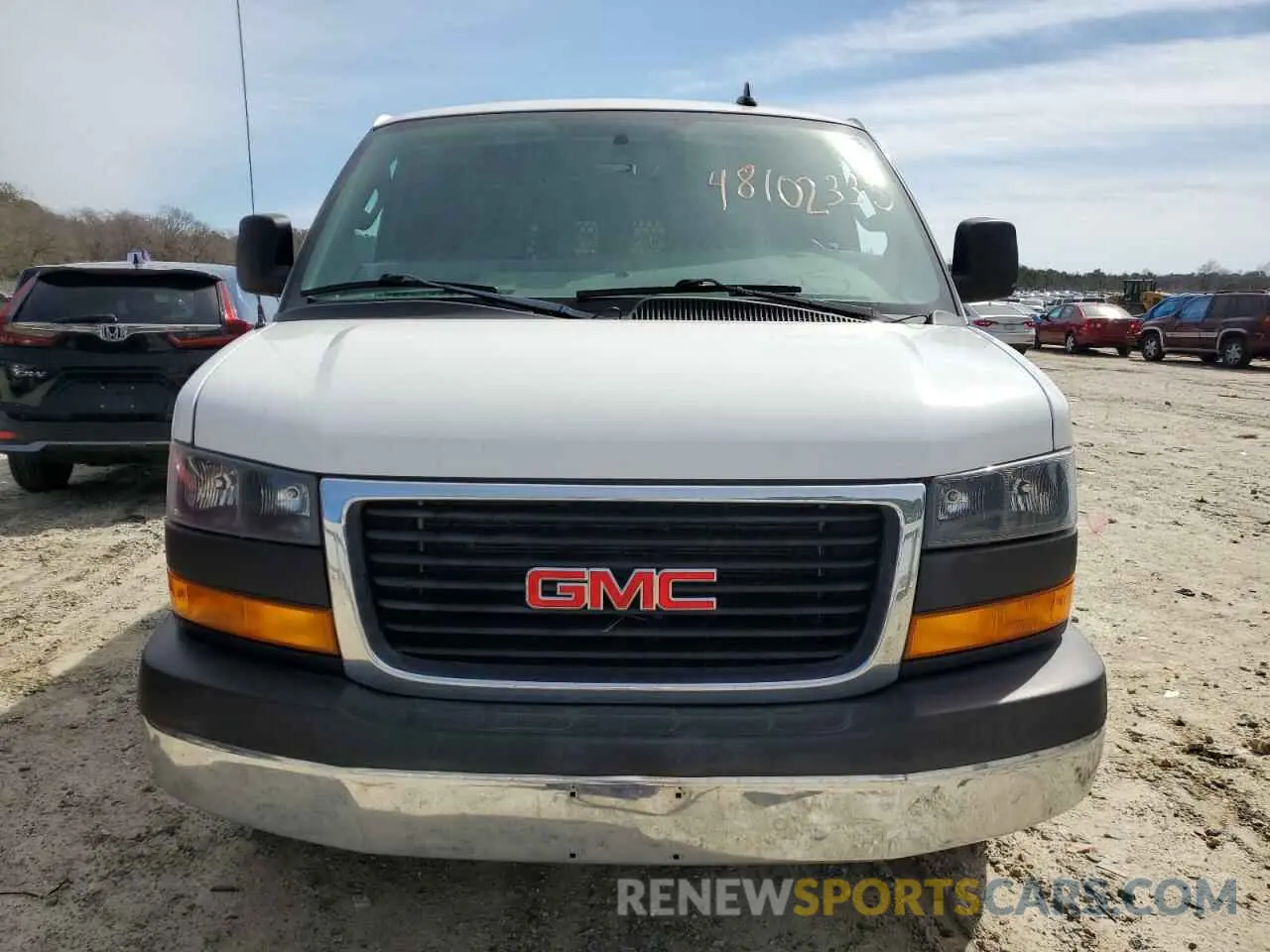 5 fotografías del automóvil dañado 1GTW7AFG0L1247517 GMC SAVANA 2020