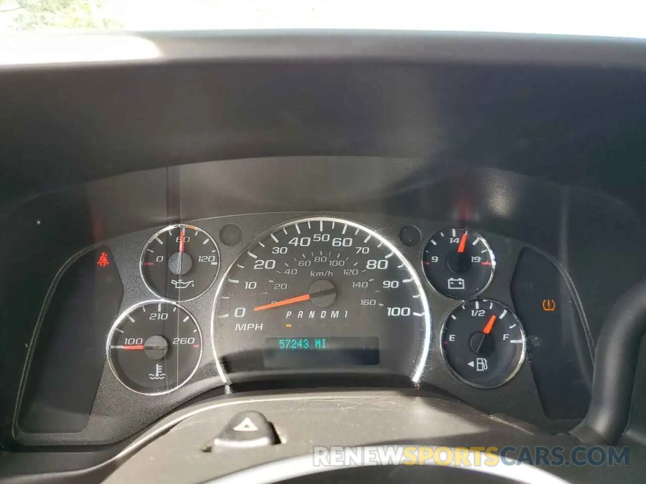 9 fotografías del automóvil dañado 1GTW7AFG0L1247517 GMC SAVANA 2020