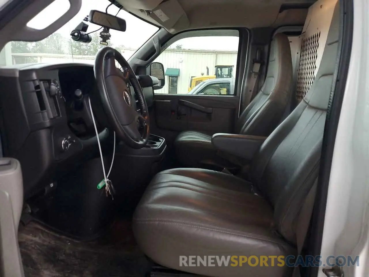 7 fotografías del automóvil dañado 1GTW7AFG1L1148656 GMC SAVANA 2020