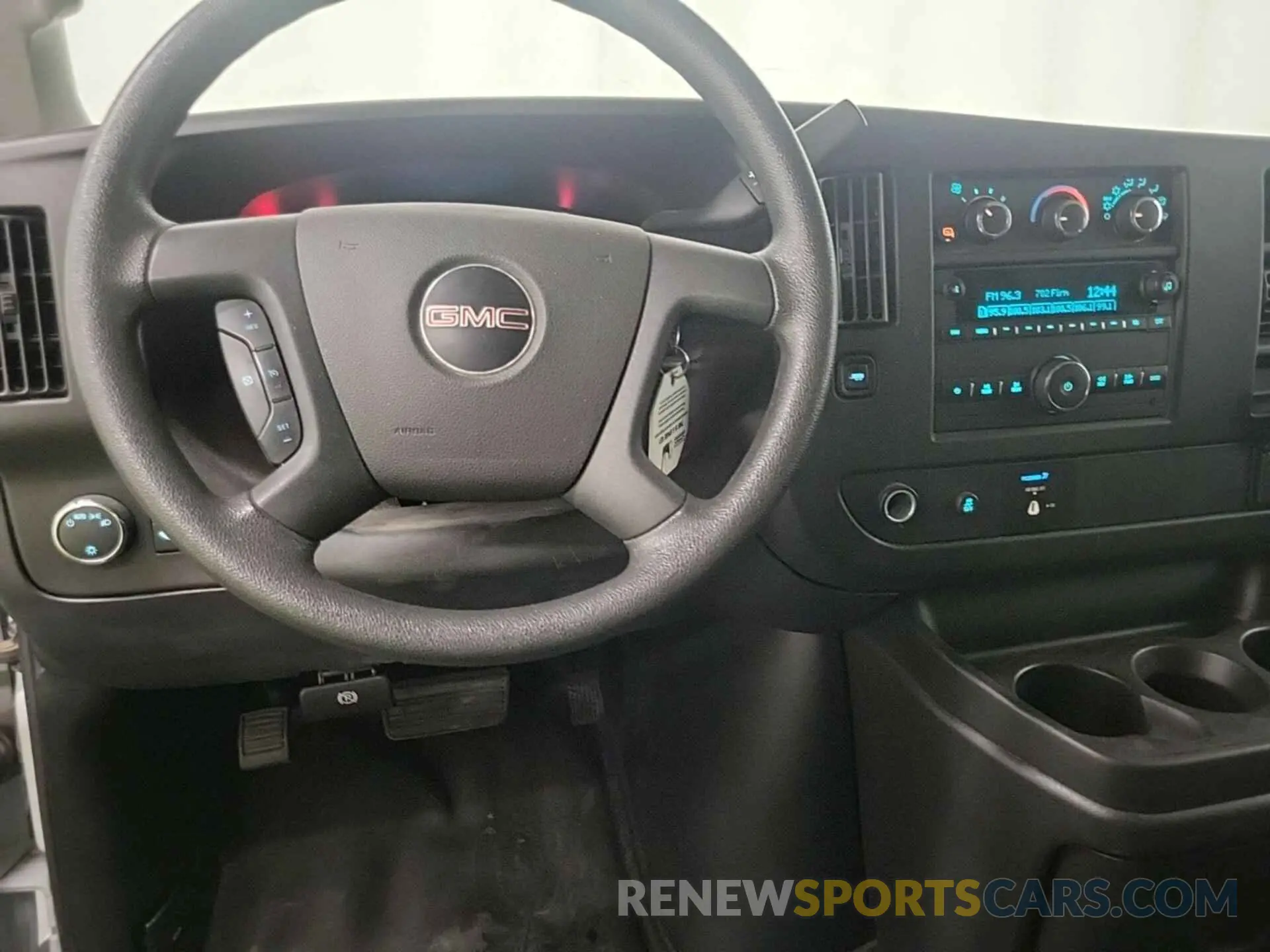 1 fotografías del automóvil dañado 1GTW7AFG7L1261298 GMC SAVANA 2020