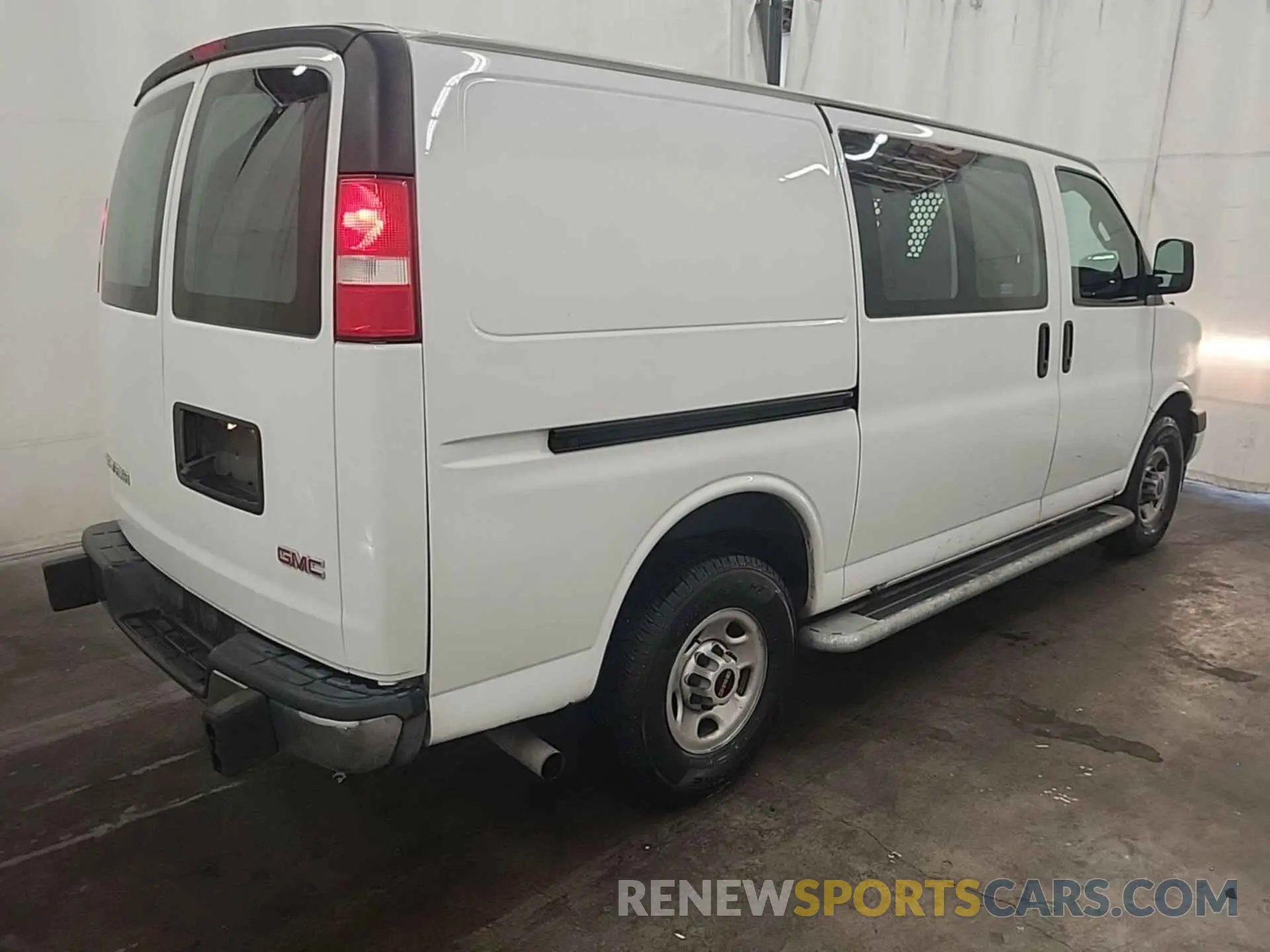 27 fotografías del automóvil dañado 1GTW7AFG7L1261298 GMC SAVANA 2020