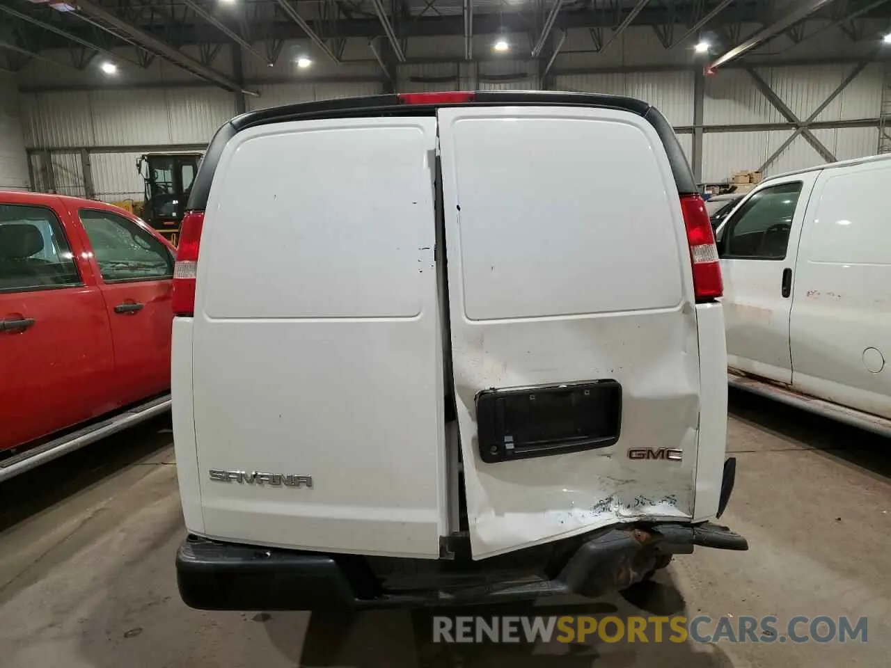 6 fotografías del automóvil dañado 1GTW7AFPXL1273588 GMC SAVANA 2020