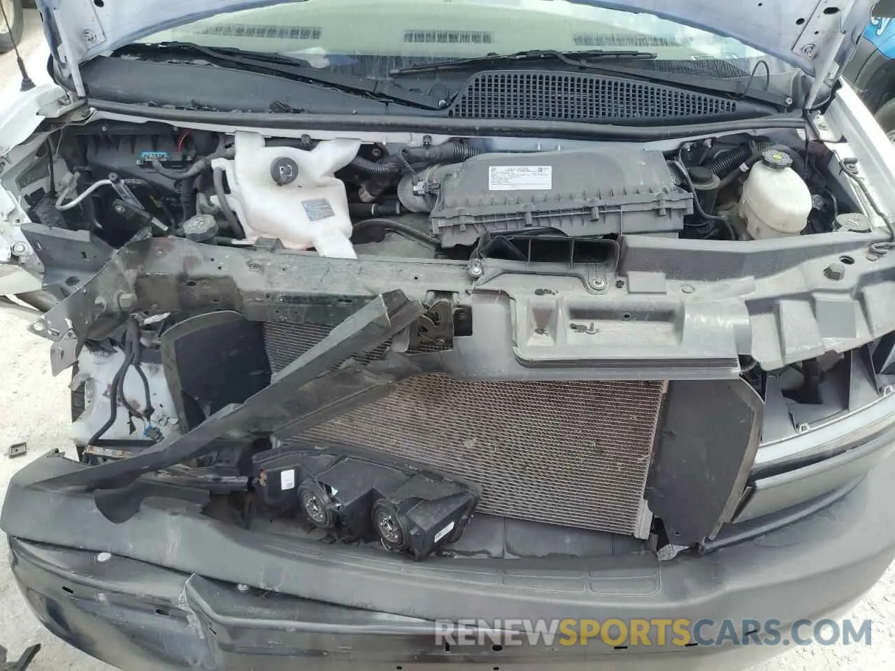 12 fotografías del automóvil dañado 1GD07RFP7M1227847 GMC SAVANA 2021