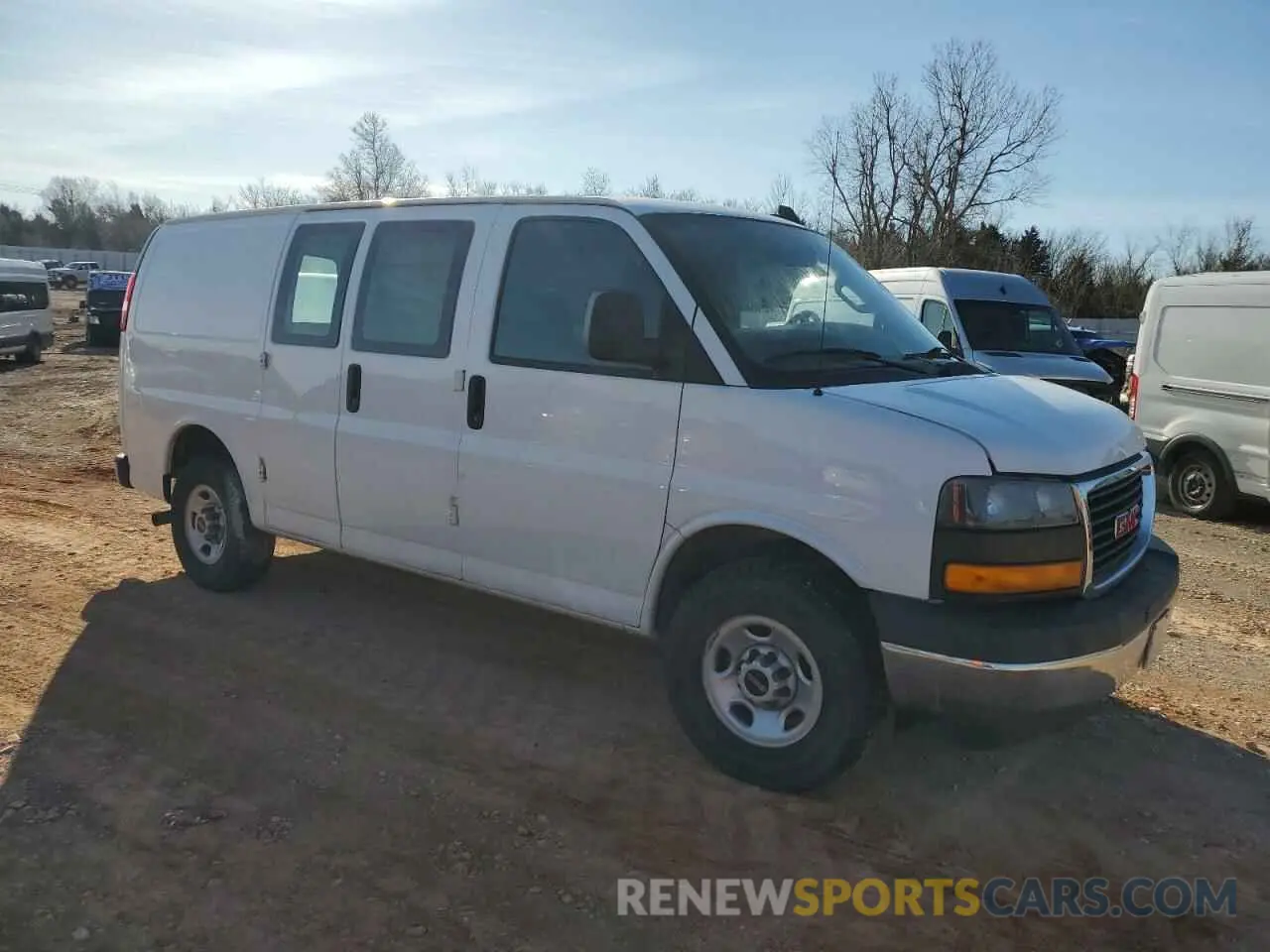 4 fotografías del automóvil dañado 1GTW7AFP7M1237424 GMC SAVANA 2021