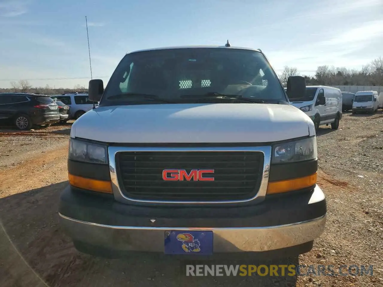 5 fotografías del automóvil dañado 1GTW7AFP7M1237424 GMC SAVANA 2021