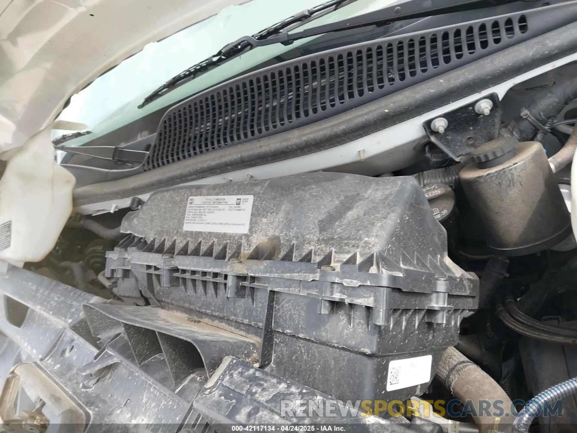 9 fotografías del automóvil dañado 7GZ37TC74NN007999 GMC SAVANA 2022